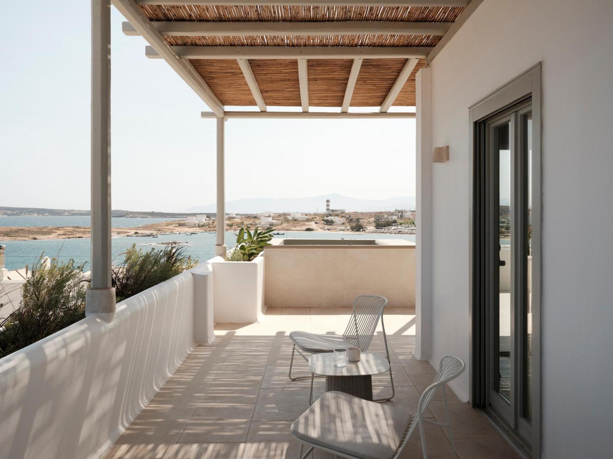 Akria Seaside Suites Nausa Zewnętrze zdjęcie