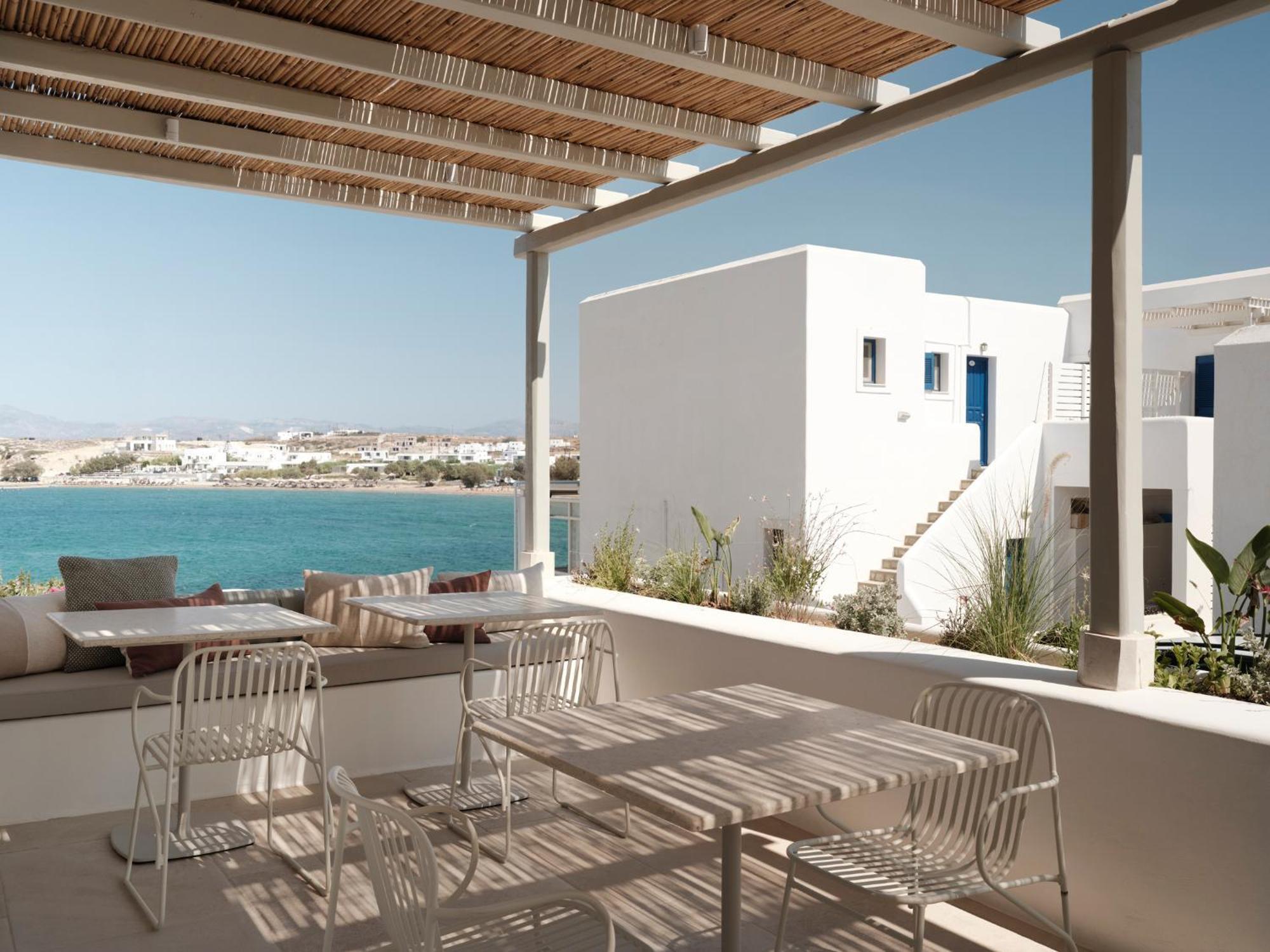 Akria Seaside Suites Nausa Zewnętrze zdjęcie
