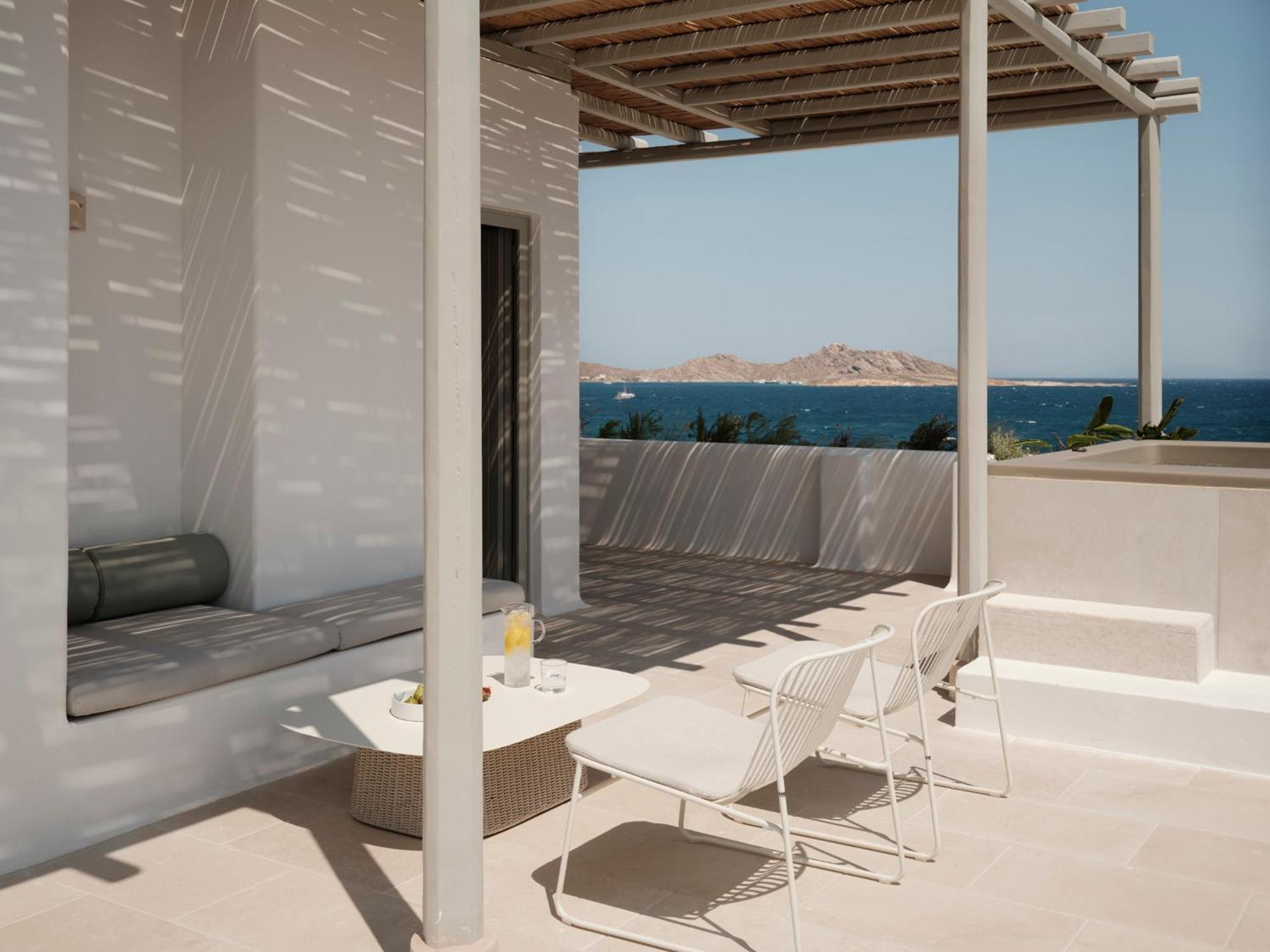 Akria Seaside Suites Nausa Zewnętrze zdjęcie