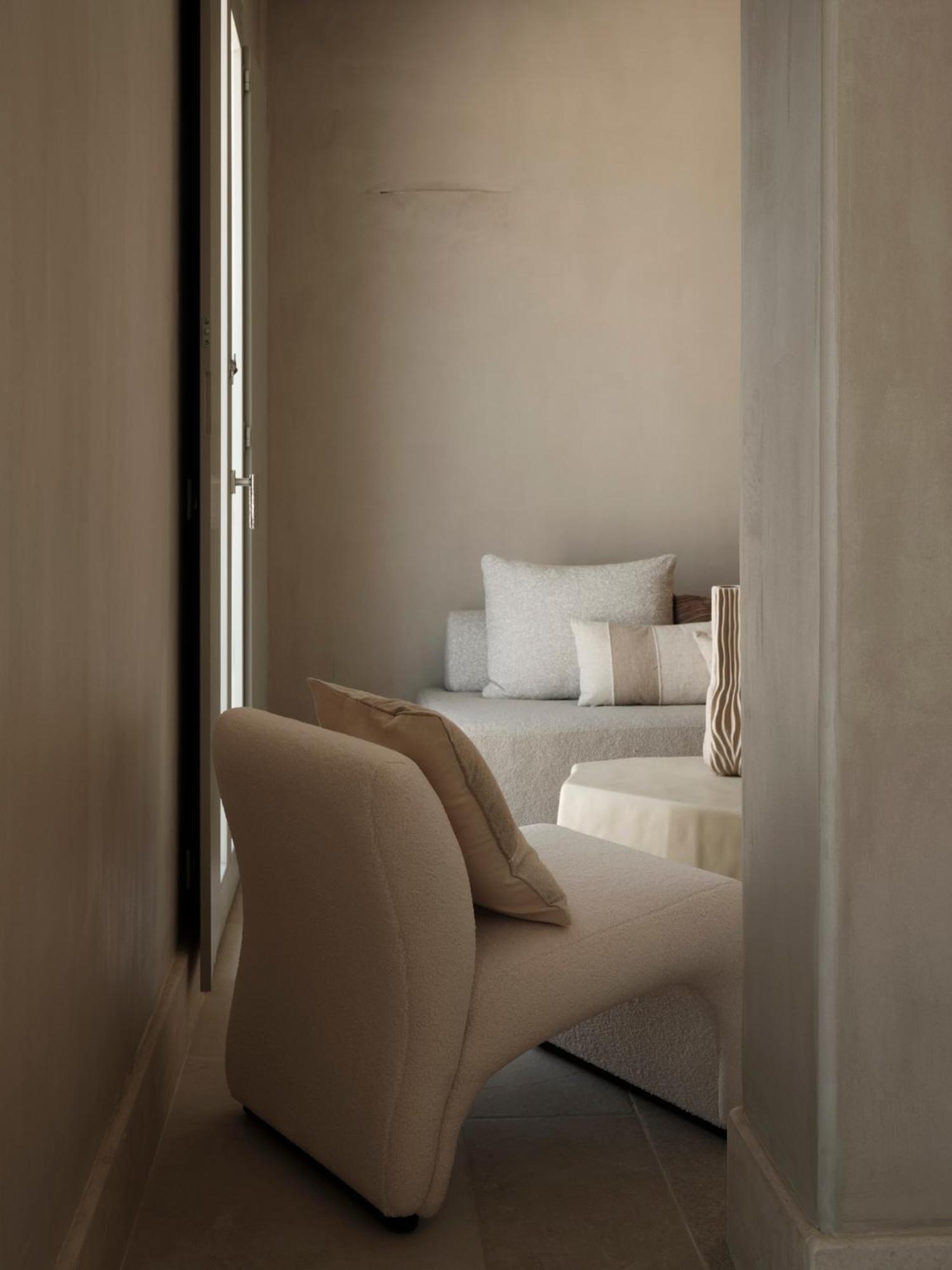 Akria Seaside Suites Nausa Zewnętrze zdjęcie